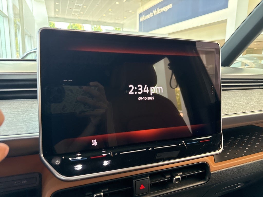 2025 Volkswagen ID. Buzz Pro S Plus