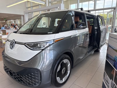 2025 Volkswagen ID. Buzz Pro S Plus