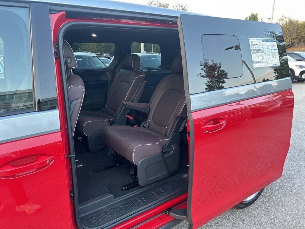 2025 Volkswagen ID. Buzz Pro S Plus