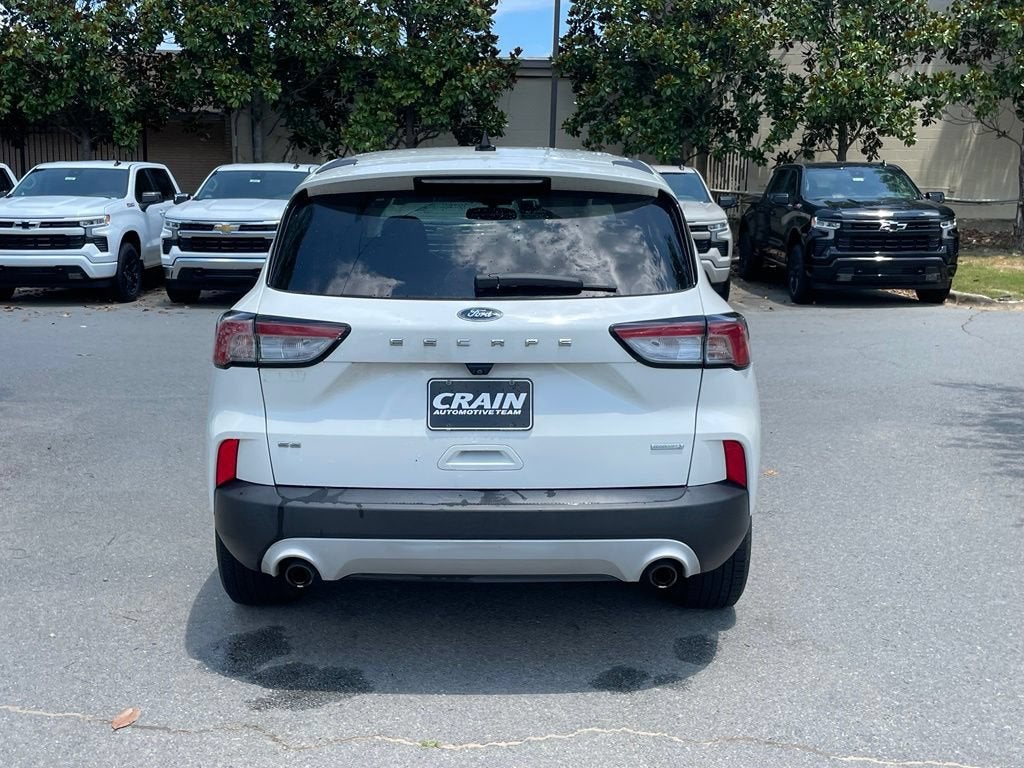 2020 Ford Escape SE