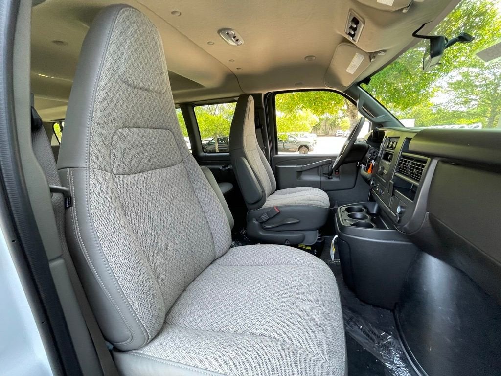 2026 Chevrolet Express Passenger LS