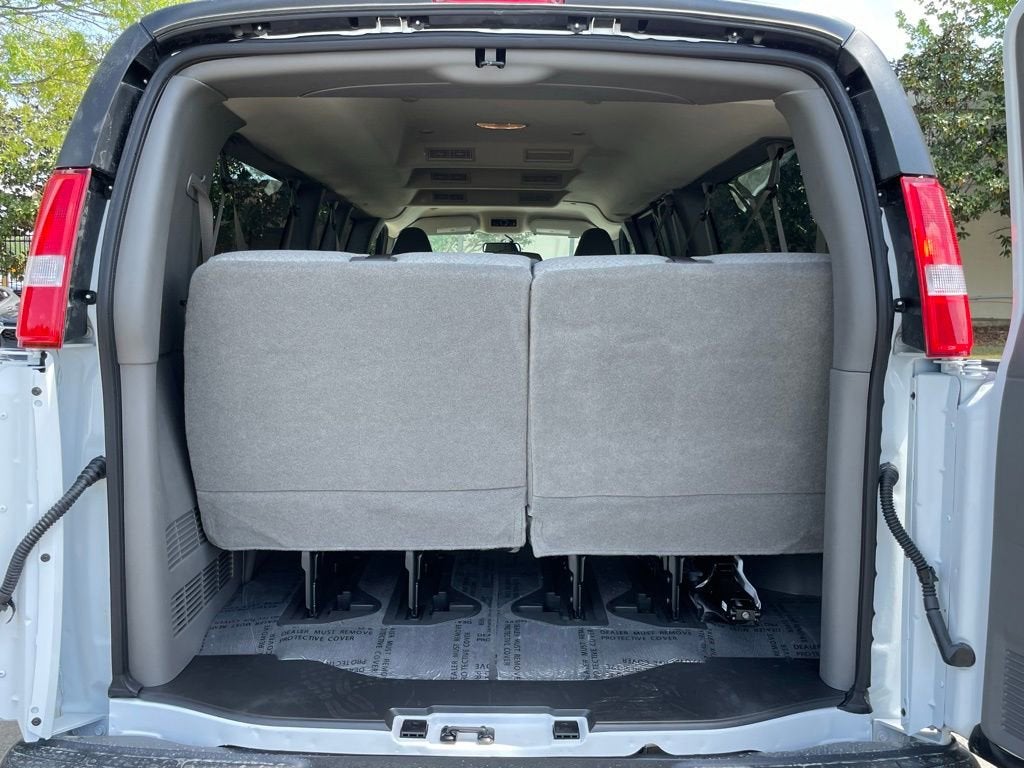 2026 Chevrolet Express Passenger LS