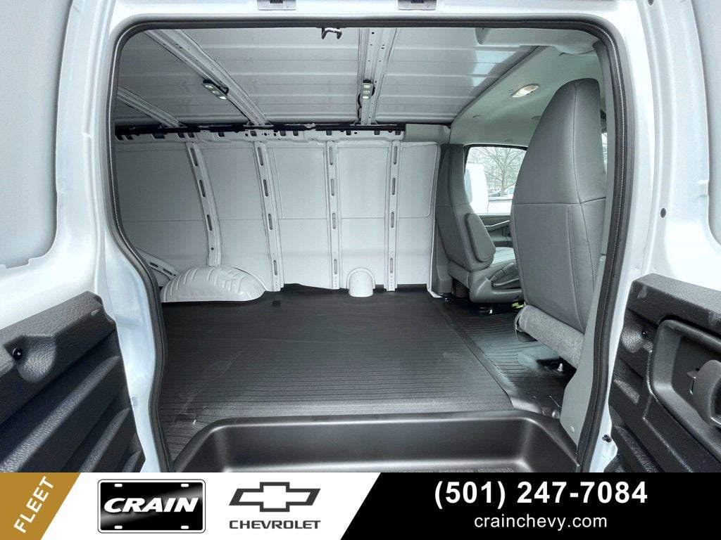 2025 Chevrolet Express Cargo 2500 WT