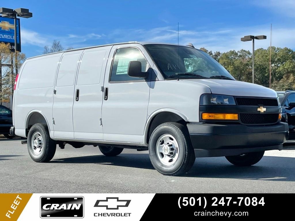 2025 Chevrolet Express Cargo 2500 WT