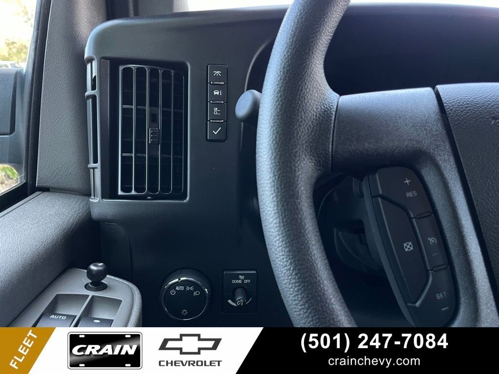 2025 Chevrolet Express Cargo 2500 WT