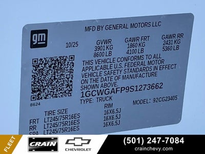 2025 Chevrolet Express Cargo WT