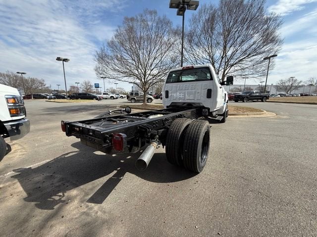 2024 Chevrolet Silverado 5500 HD Work Truck