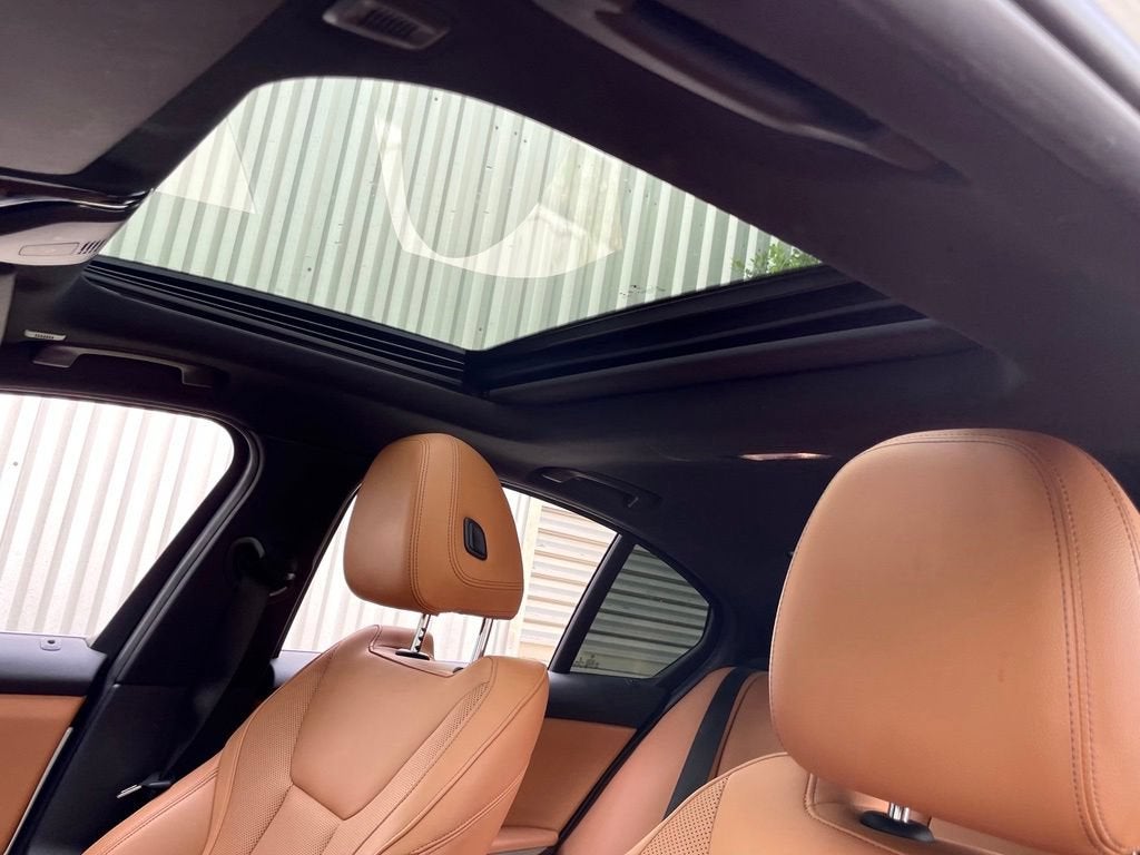 2022 BMW 3 Series 330i