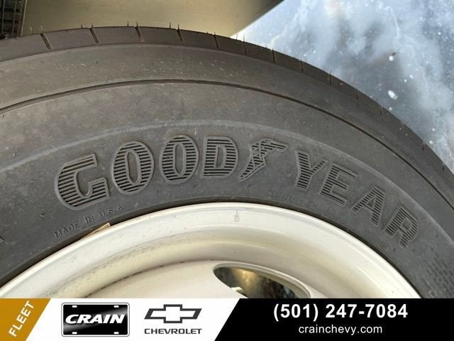 2025 Chevrolet Low Cab Forward 4500 Base