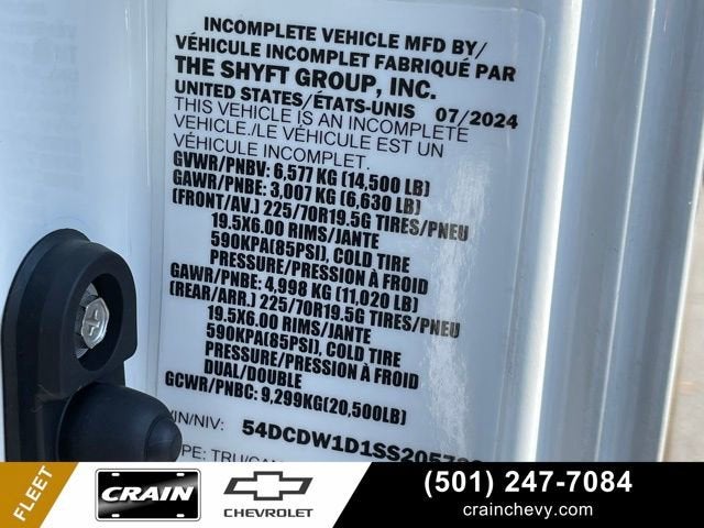 2025 Chevrolet Low Cab Forward 4500 Base