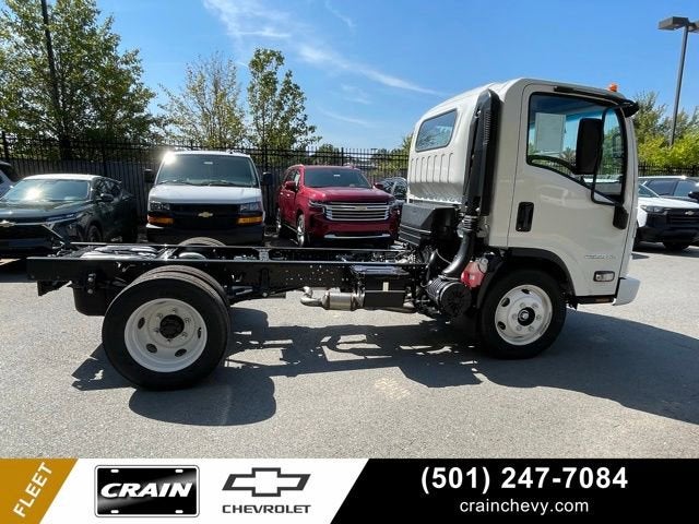 2025 Chevrolet Low Cab Forward 4500 Base