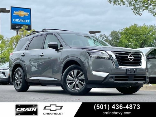 2022 Nissan Pathfinder SV