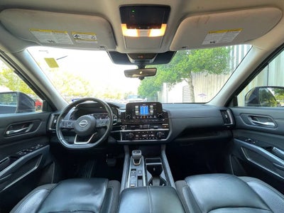 2023 Nissan Pathfinder SL