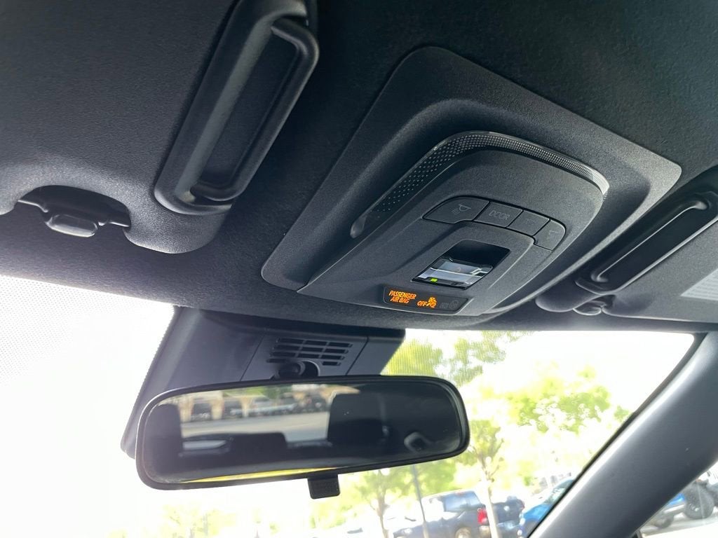 2023 Toyota Corolla Hatchback SE