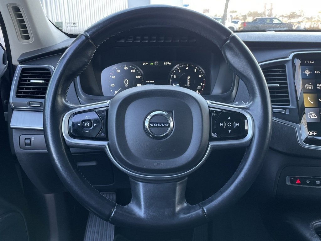 2021 Volvo XC90 Momentum