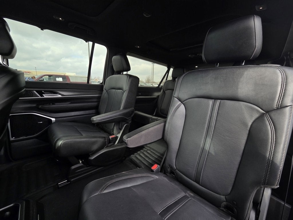 2023 Jeep Wagoneer L Series III