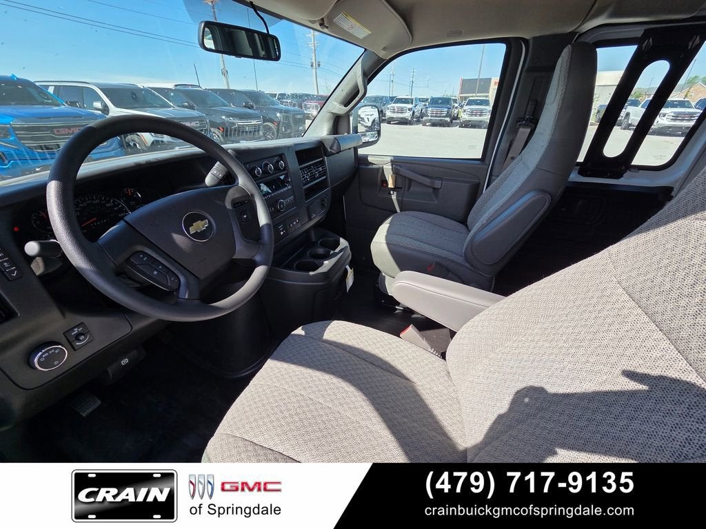 2024 Chevrolet Express Cargo 3500 WT