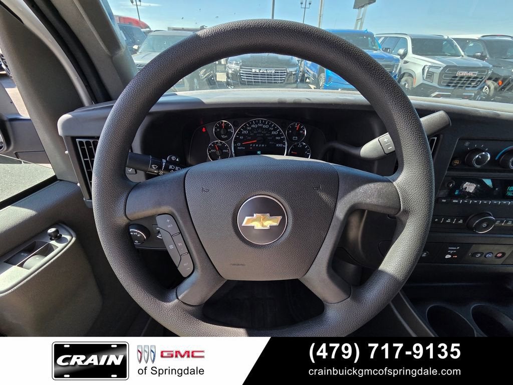 2024 Chevrolet Express Cargo 3500 WT