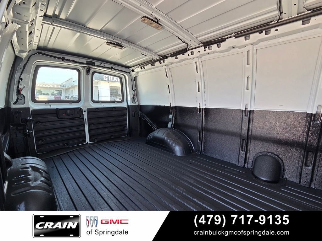 2024 Chevrolet Express Cargo 3500 WT