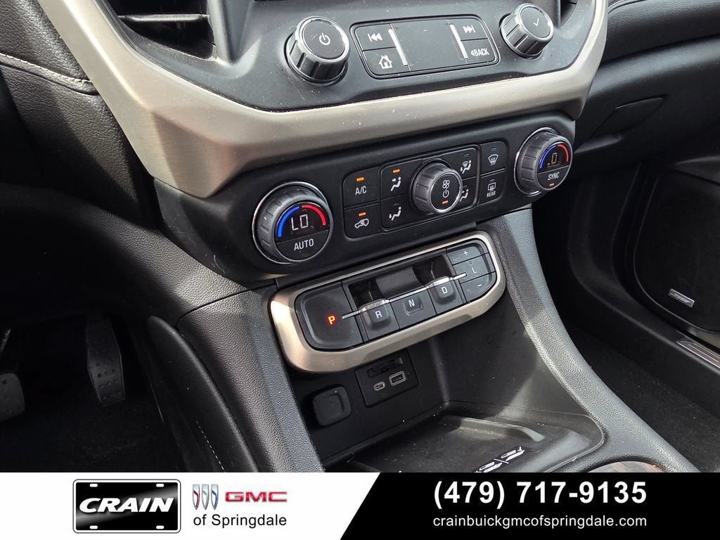2022 GMC Acadia Denali