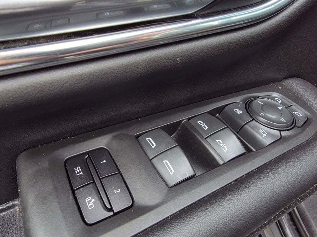 2022 GMC Yukon AT4