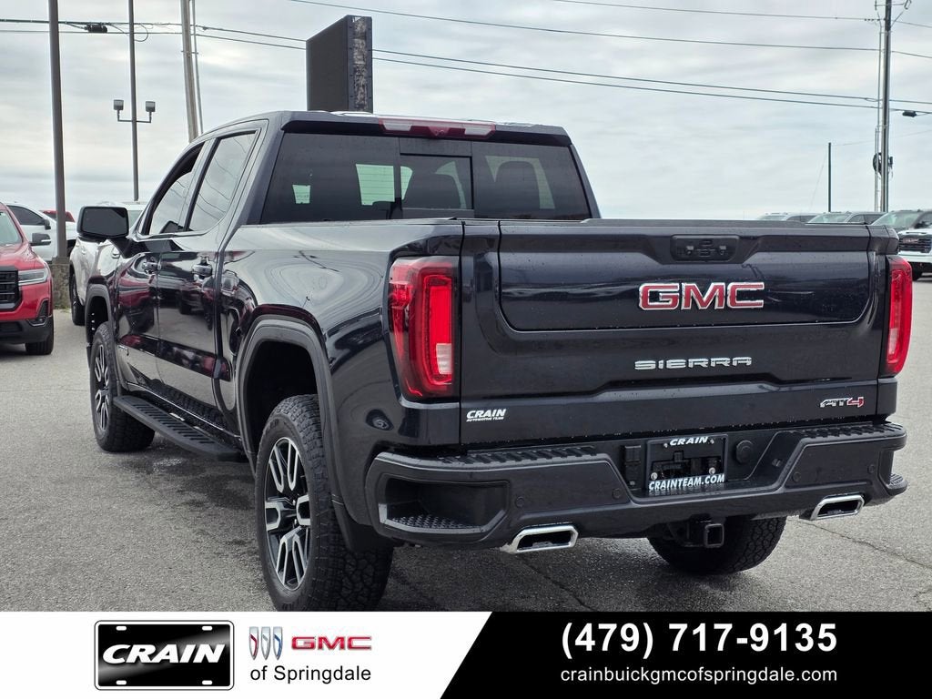 2025 GMC Sierra 1500 AT4