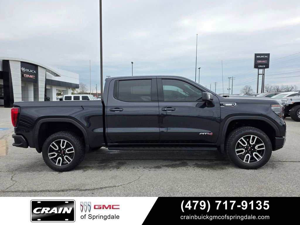 2025 GMC Sierra 1500 AT4