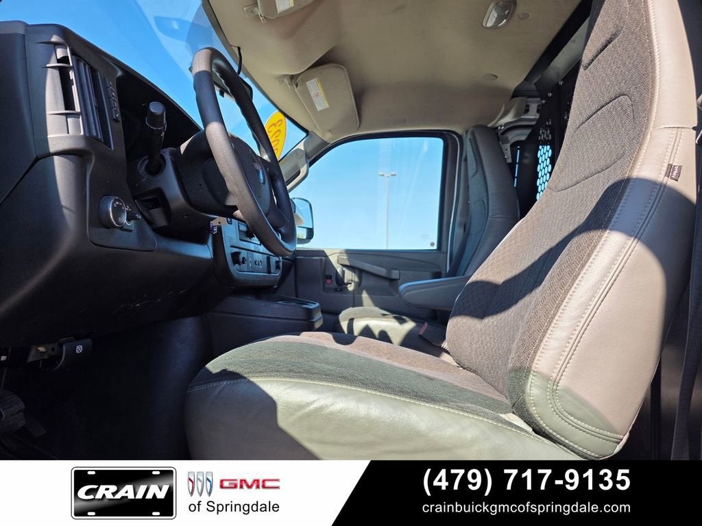 2023 GMC Savana Cargo 2500 Work Van