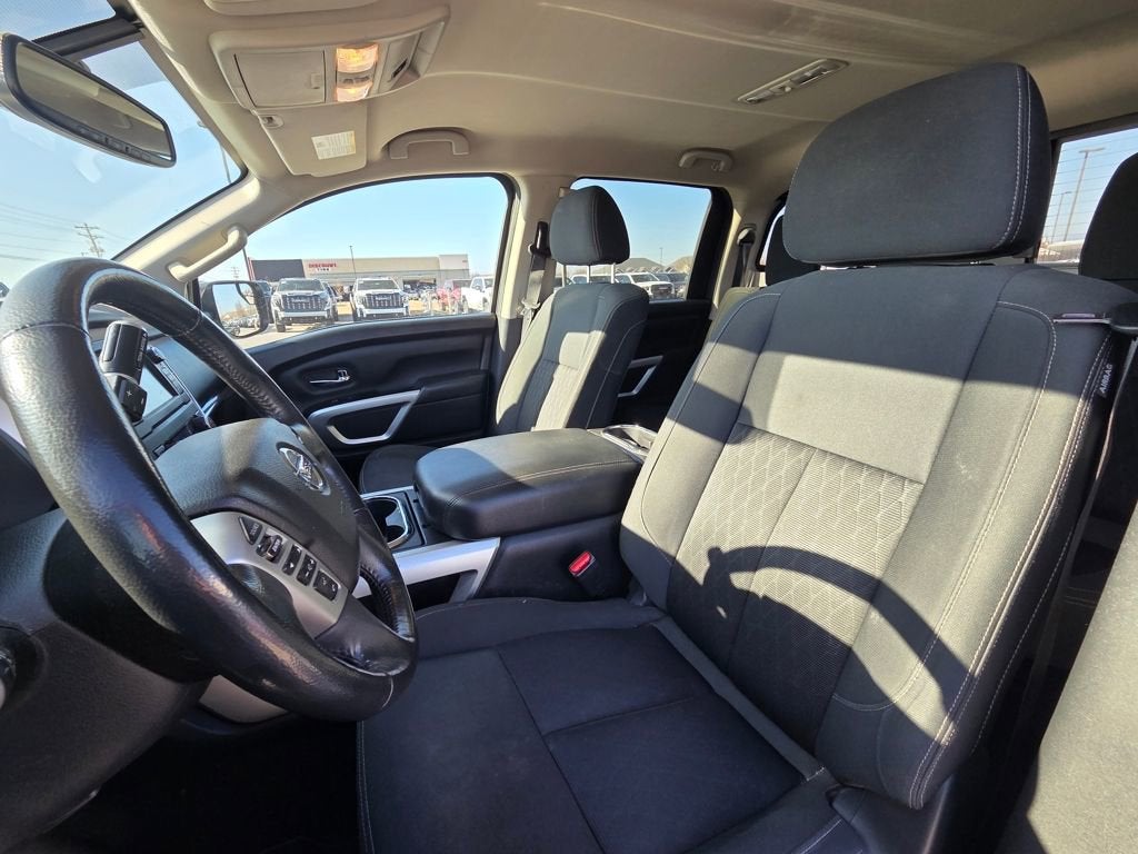 2019 Nissan Titan SV