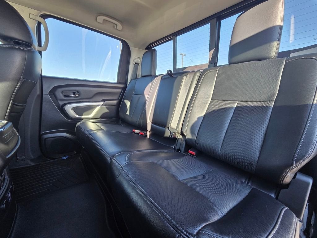 2021 Nissan Titan SV