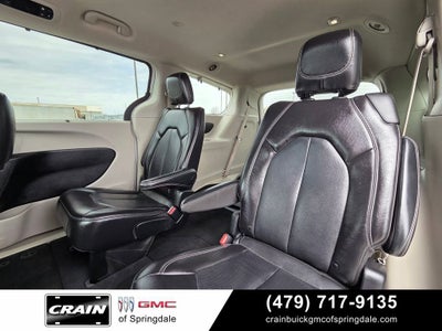 2022 Chrysler Pacifica Touring L