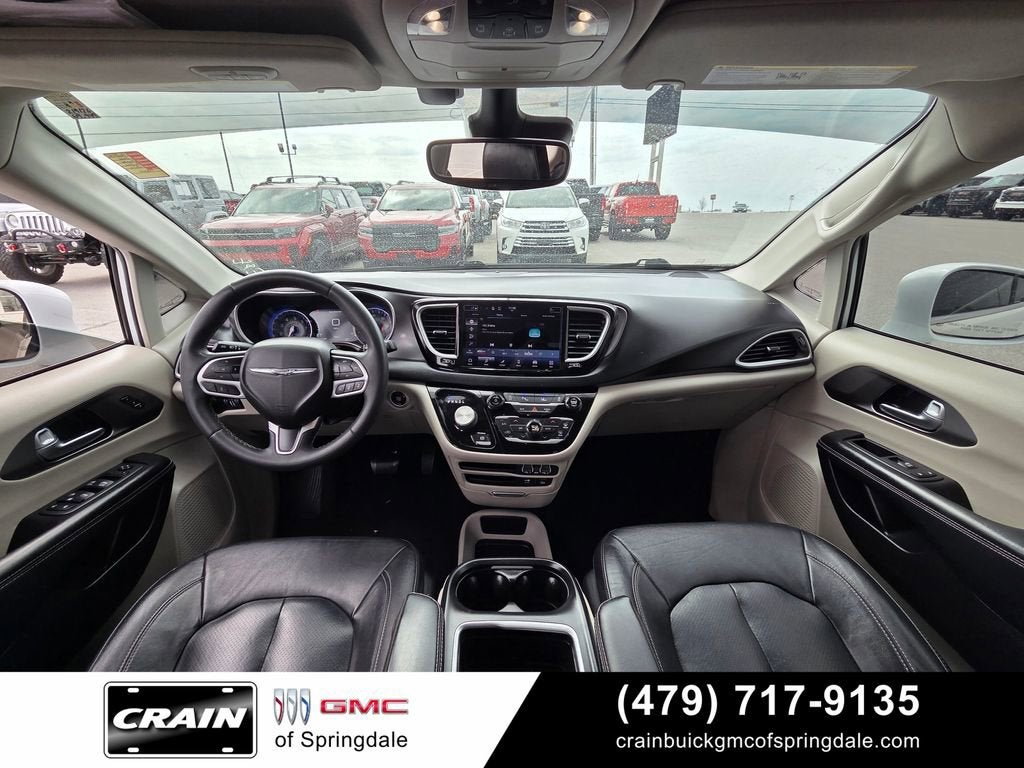 2022 Chrysler Pacifica Touring L