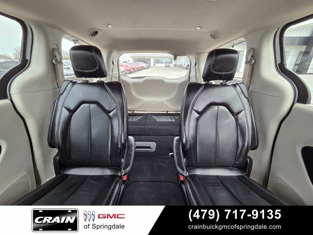2022 Chrysler Pacifica Touring L