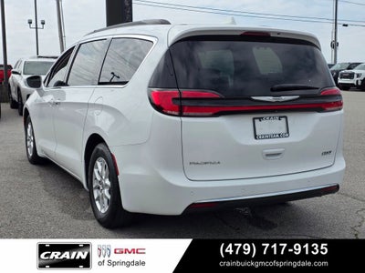 2022 Chrysler Pacifica Touring L