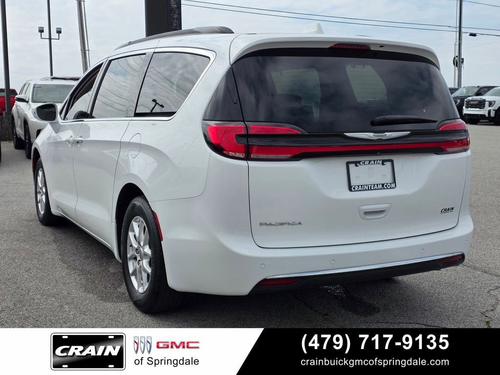 2022 Chrysler Pacifica Touring L