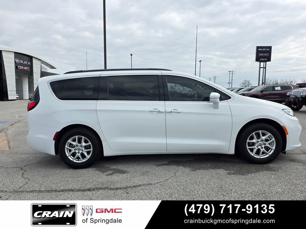2022 Chrysler Pacifica Touring L