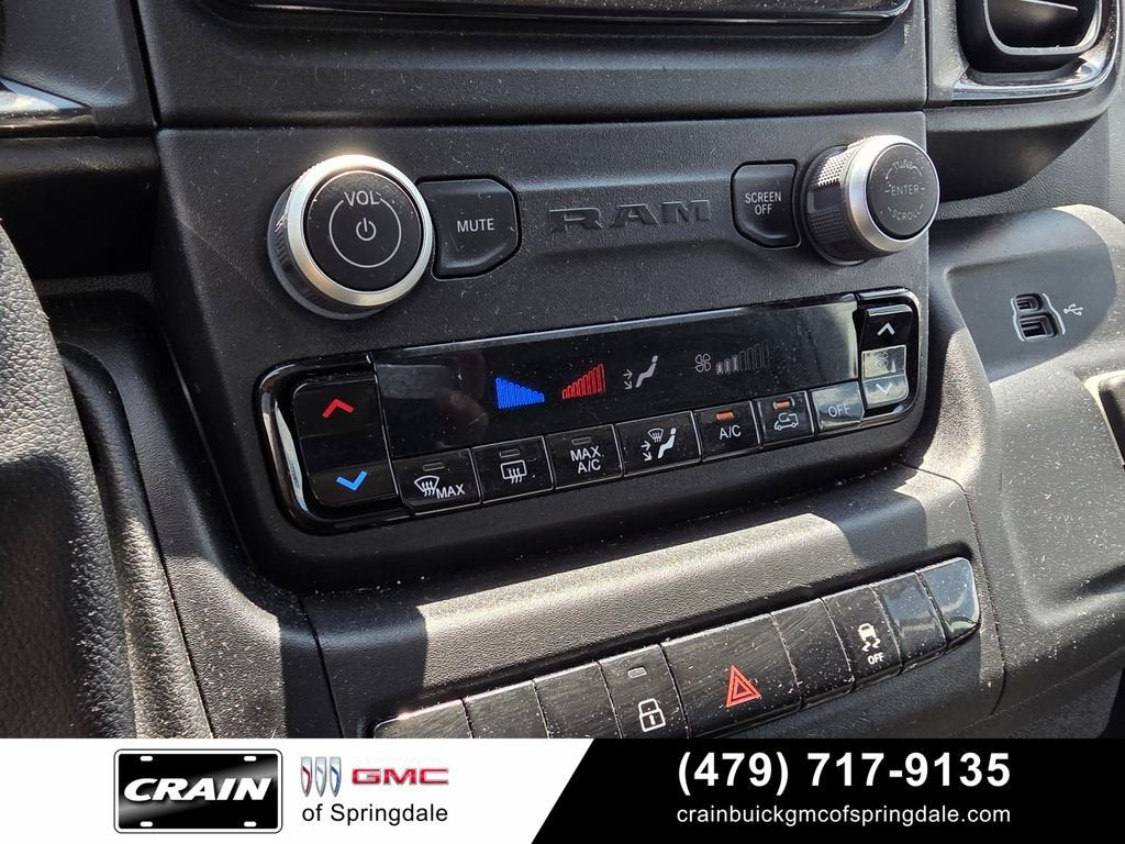 2025 RAM ProMaster Cargo Van Tradesman