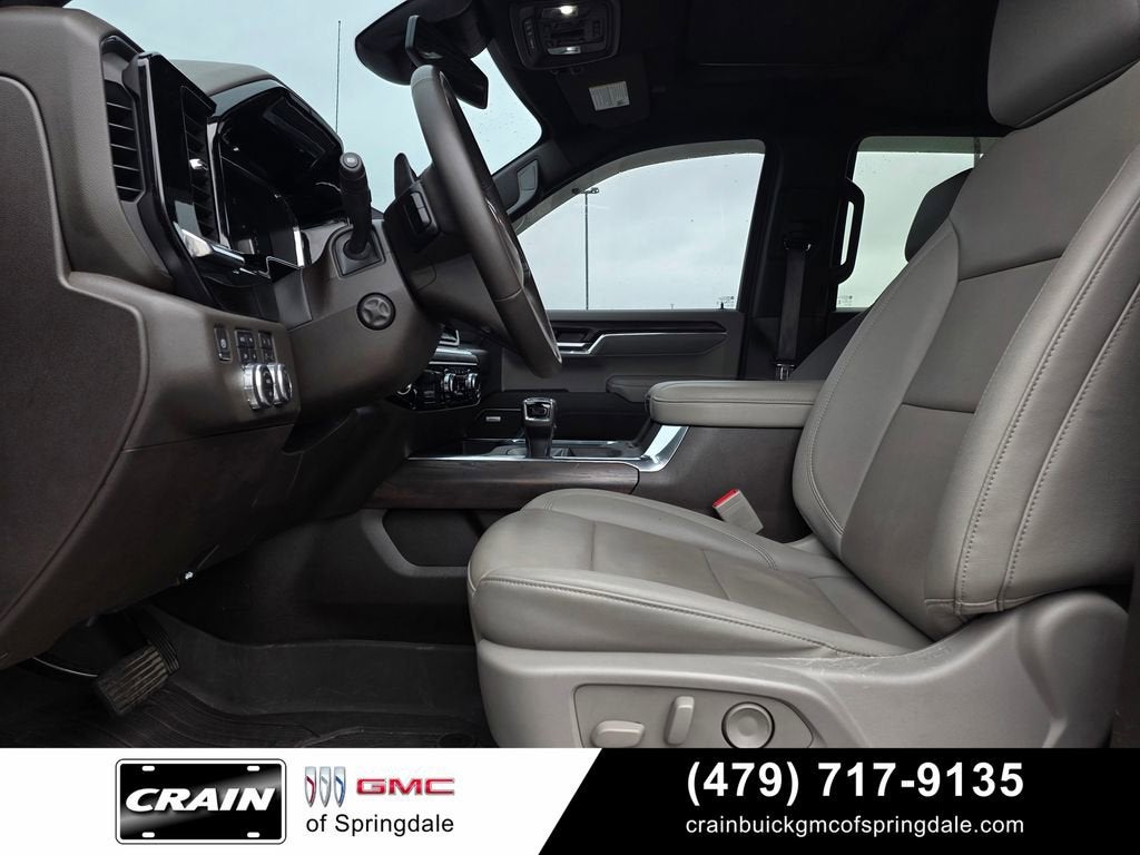 2025 GMC Sierra 1500 SLT