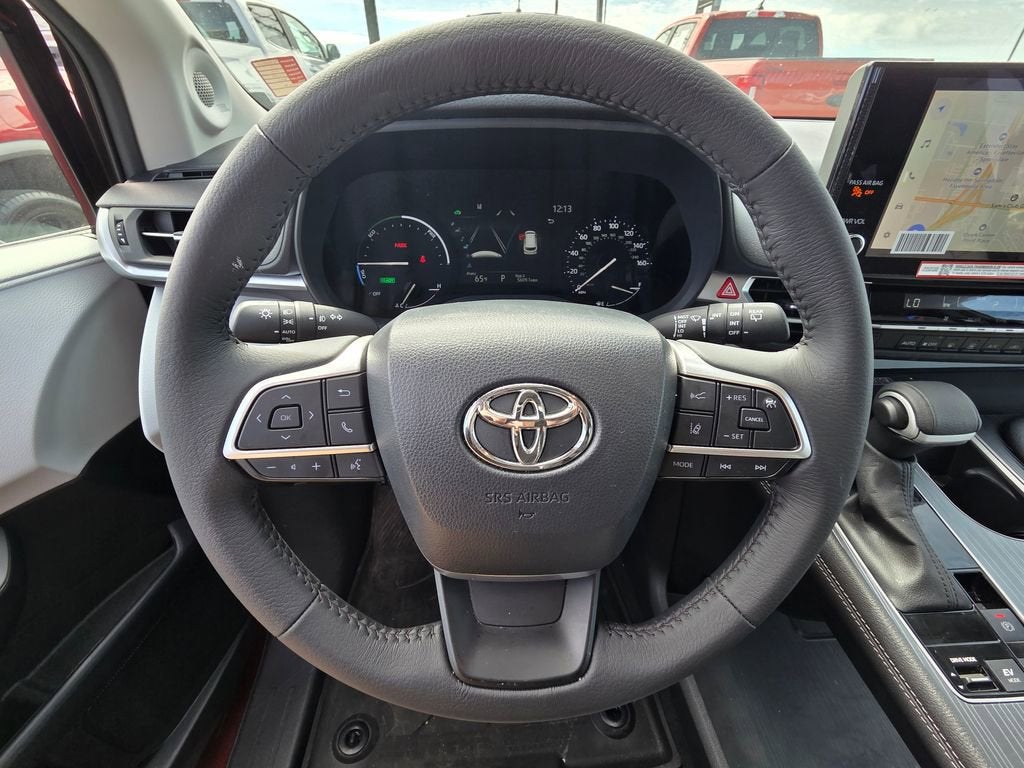 2025 Toyota Sienna XLE