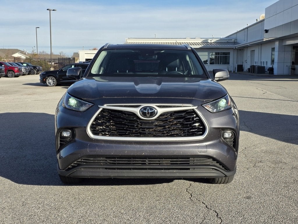 2024 Toyota Highlander LE