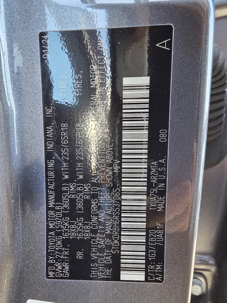 2024 Toyota Highlander LE