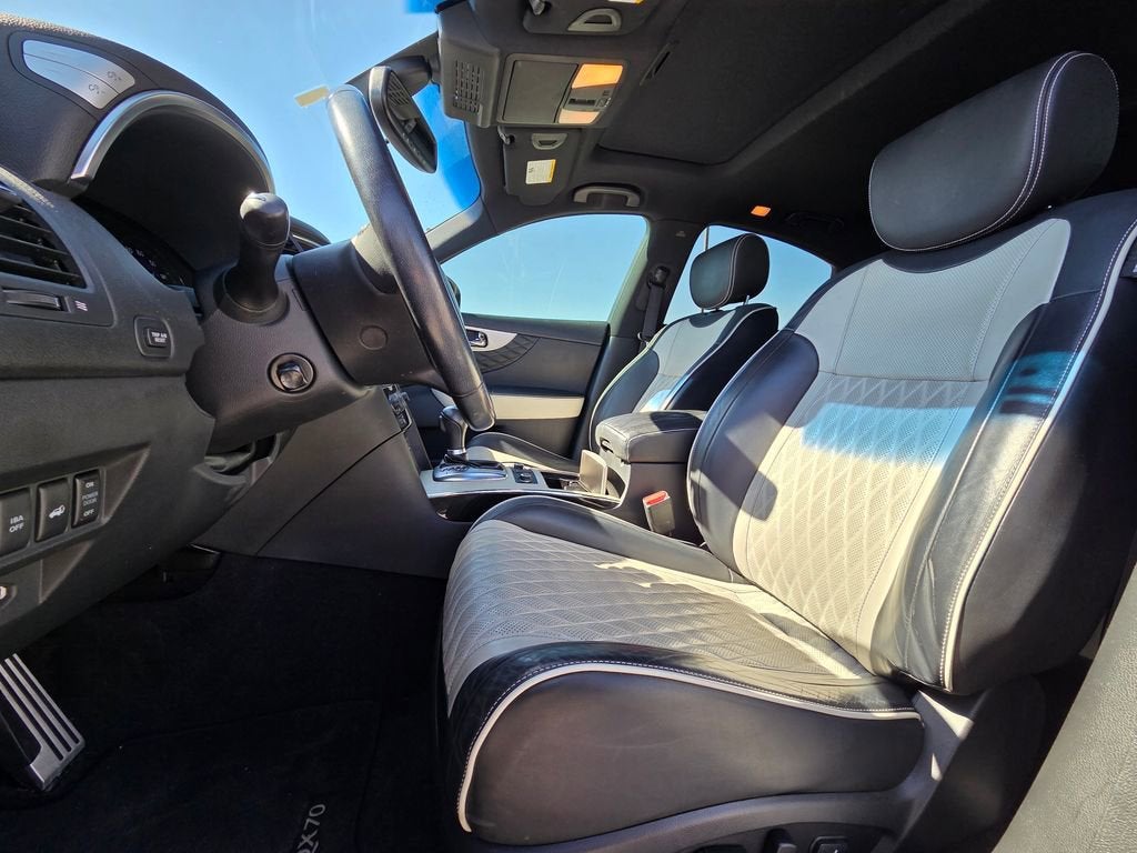 2017 INFINITI QX70 4DR RWD