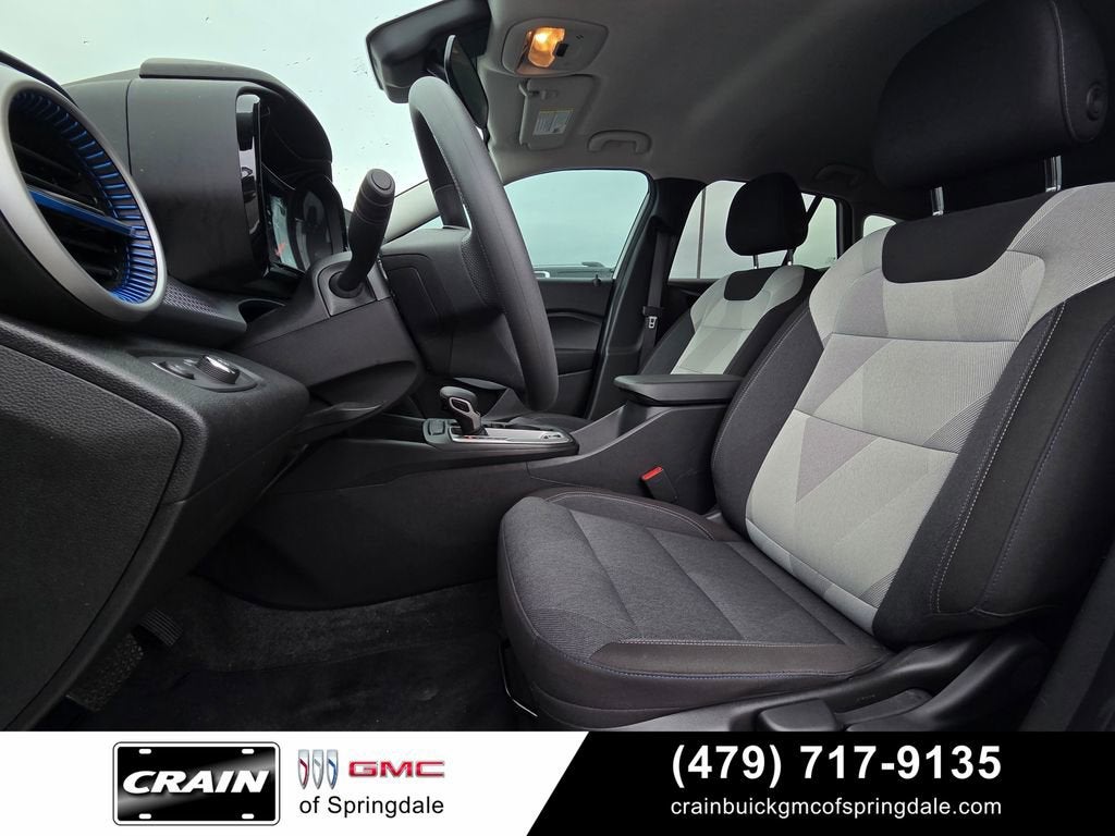 2025 Chevrolet Trax LS