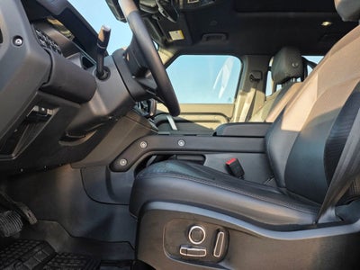 2024 Land Rover Defender X-Dynamic SE