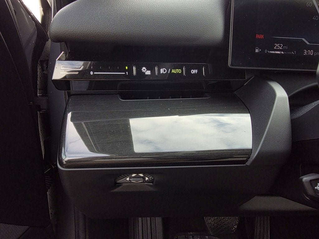 2024 BMW 5 Series 530i