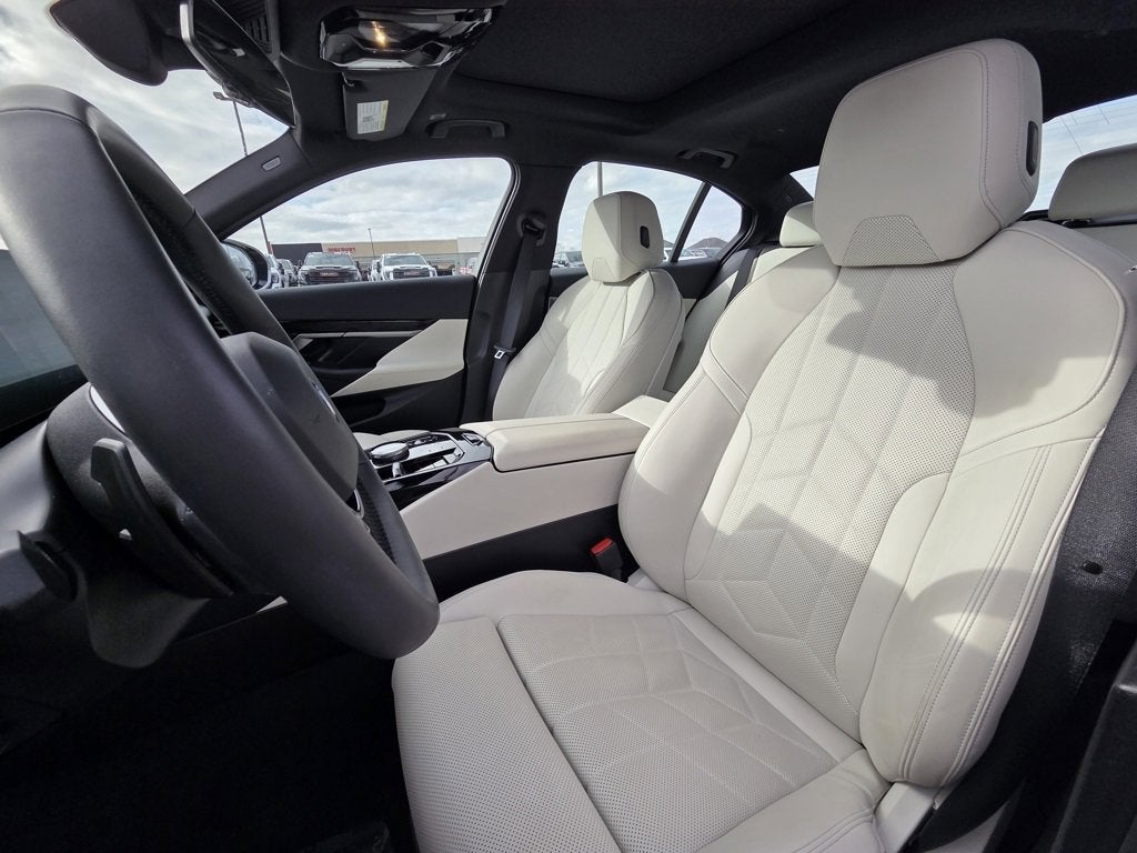 2024 BMW 5 Series 530i