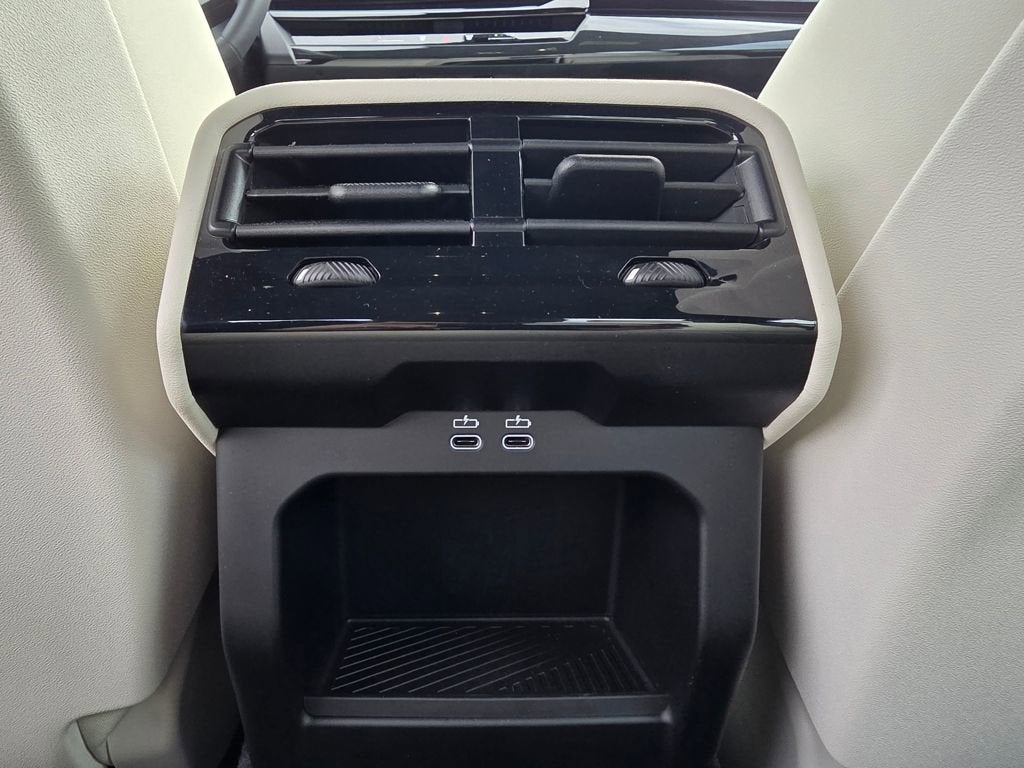 2024 BMW 5 Series 530i