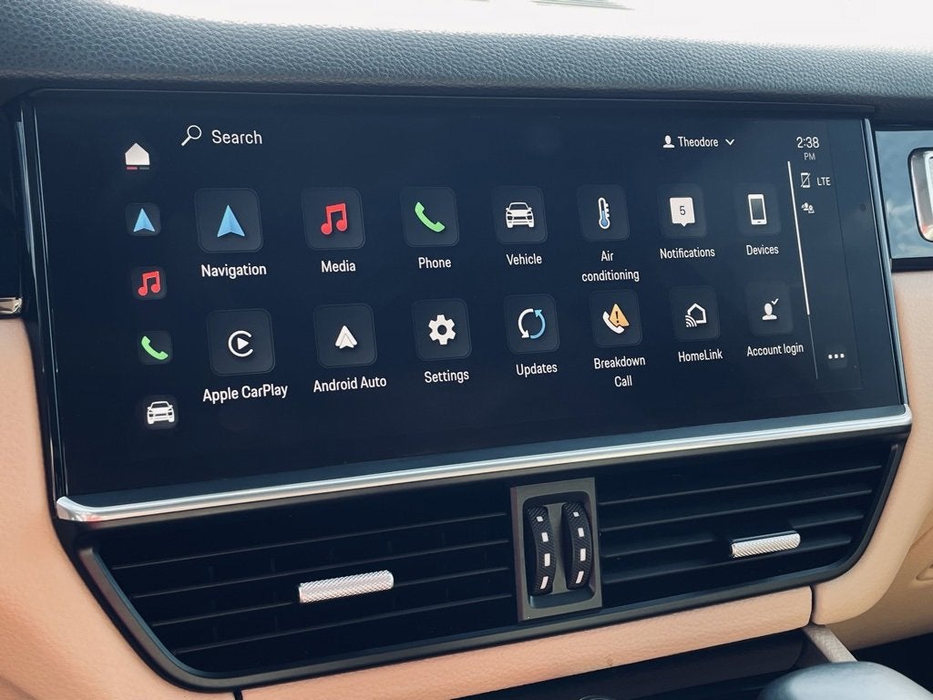 2023 Porsche Cayenne PLATINUM EDITION