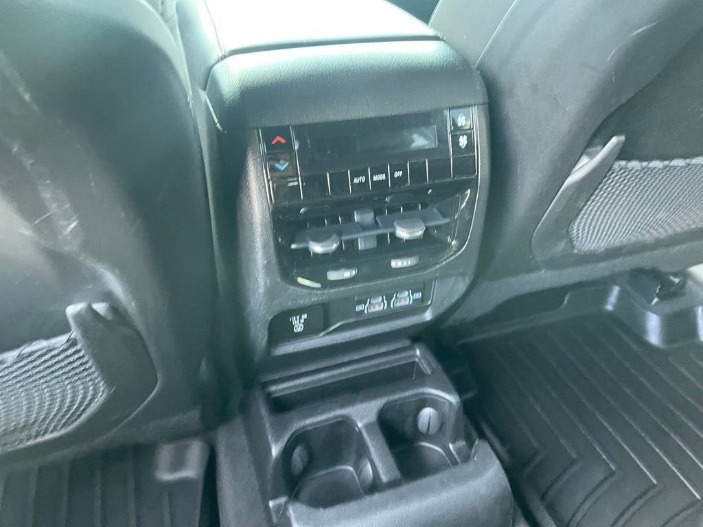 2022 Jeep Grand Cherokee L Altitude