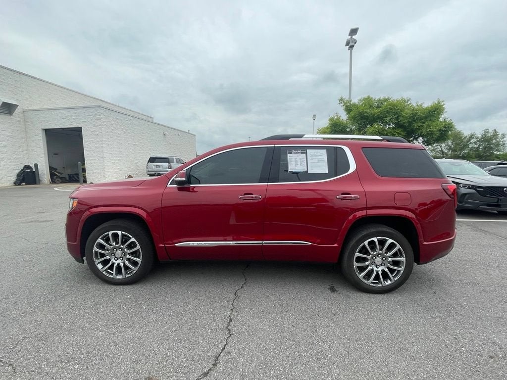 2023 GMC Acadia Denali